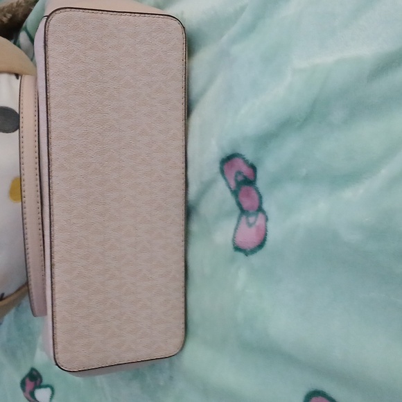 Authentic Michael Kors Jet Set Logo Tote Bag - Picture 3 of 8